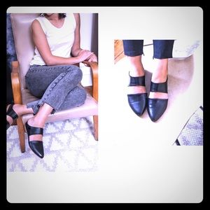 Pointed Toe Black Leather Cutout Mules